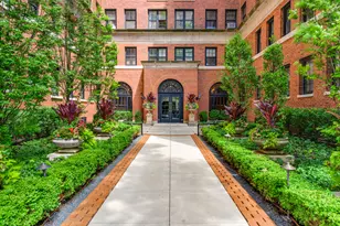 400 W Deming Pl, Chicago, IL 60614 - Photo 2