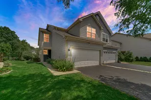1424 Derby Ln, Mundelein, IL 60060 - Photo 2