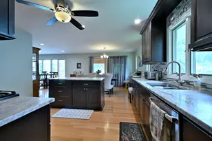 823 Milbeck Ave, Elk Grove Village, IL 60007 - Photo 12