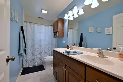 823 Milbeck Avenue, Elk Grove Village, IL 60007 - Photo 32
