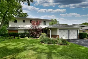 823 Milbeck Ave, Elk Grove Village, IL 60007 - Photo 1