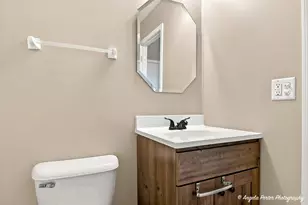 487 S Litchfield Dr, Round Lake, IL 60073 - Photo 6