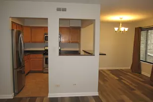 1430 Vista Walk Ln, Hoffman Estates, IL 60169 - Photo 4