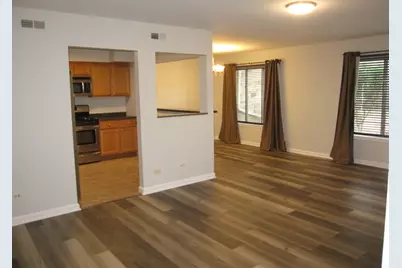 1430 Vista Walk Lane #D, Hoffman Estates, IL 60169 - Photo 2