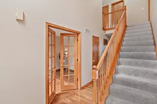 131 Tecumseh Dr, Bolingbrook, IL 60490 - Photo 2