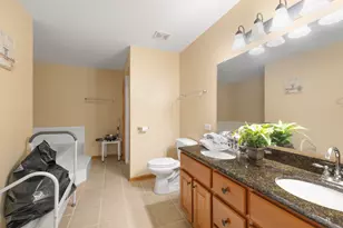 131 Tecumseh Dr, Bolingbrook, IL 60490 - Photo 6
