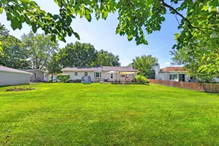 158 Tammy Ln, Lake Holiday, IL 60552 - Photo 20