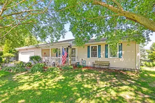 158 Tammy Ln, Lake Holiday, IL 60552 - Photo 1