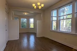 2814 N Troy St, Chicago, IL 60618 - Photo 2