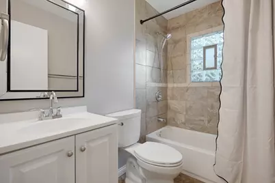 1060 Warwick Lane, Elk Grove Village, IL 60007 - Photo 16