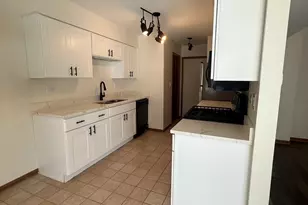121 Spuhler Dr, Batavia, IL 60510 - Photo 8