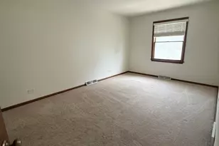 121 Spuhler Dr, Batavia, IL 60510 - Photo 12