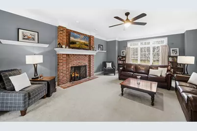 40W612 N Blue Lake Circle, Campton Hills, IL 60175 - Photo 8