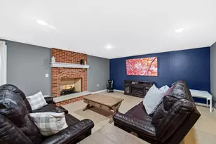 40W612 N Blue Lake Cir, Campton Hills, IL 60175 - Photo 32