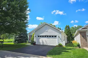 1526 Benzie Cir, Romeoville, IL 60446 - Photo 2