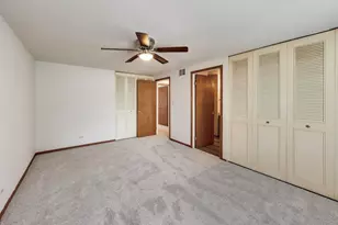 816 Mansfield Ct, Schaumburg, IL 60194 - Photo 8