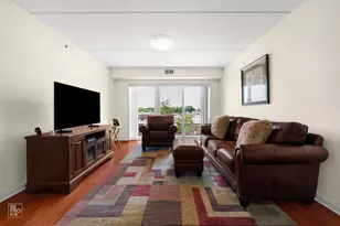 9864 Leland Ave, Schiller Park, IL 60176 - Photo 4