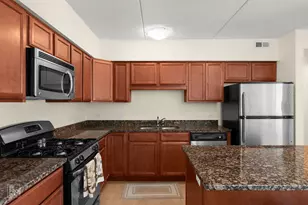 9864 Leland Ave, Schiller Park, IL 60176 - Photo 8