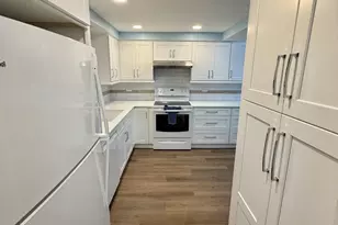3505 Lakeview Dr, Hazel Crest, IL 60429 - Photo 2