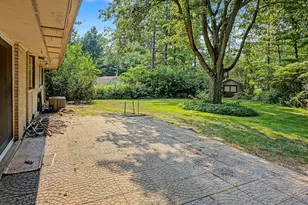 109 E Park View Dr, Forrest, IL 61741 - Photo 12