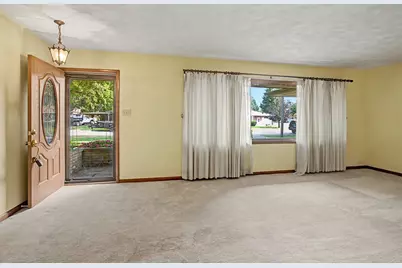 109 E Parkview Drive, Forrest, IL 61741 - Photo 14