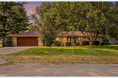 109 E Parkview Drive, Forrest, IL 61741 - Photo 1