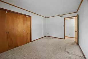 109 E Park View Dr, Forrest, IL 61741 - Photo 28