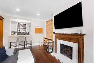 3749 N Pine Grove Ave, Chicago, IL 60613 - Photo 8