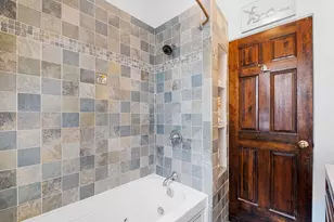 3749 N Pine Grove Ave, Chicago, IL 60613 - Photo 18