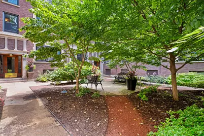 3749 N Pine Grove Avenue #3, Chicago, IL 60613 - Photo 32