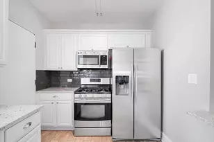 3749 N Pine Grove Ave, Chicago, IL 60613 - Photo 12