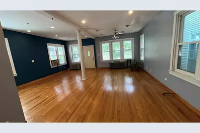 4136 N Bell Avenue, Chicago, IL 60618 - Photo 8
