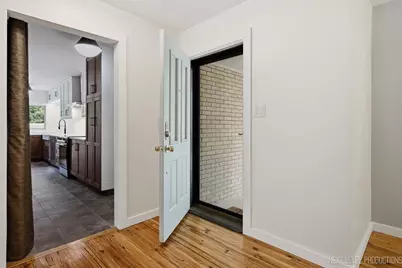 24 W Stonegate Drive, Prospect Heights, IL 60070 - Photo 8