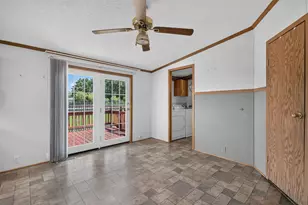 414 N Pine St, Gardner, IL 60424 - Photo 24