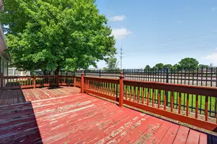 414 N Pine St, Gardner, IL 60424 - Photo 36