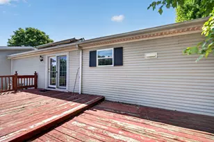 414 N Pine St, Gardner, IL 60424 - Photo 38