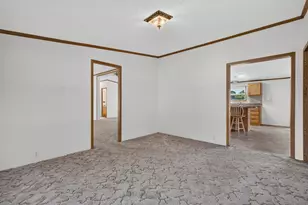 414 N Pine St, Gardner, IL 60424 - Photo 18