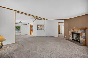 414 N Pine St, Gardner, IL 60424 - Photo 10