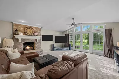 1220 Heatherton Drive, Naperville, IL 60563 - Photo 14