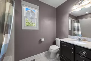 1220 Heatherton Dr, Naperville, IL 60563 - Photo 26