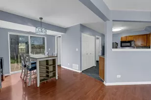 1078 Serendipity Dr, Aurora, IL 60504 - Photo 8