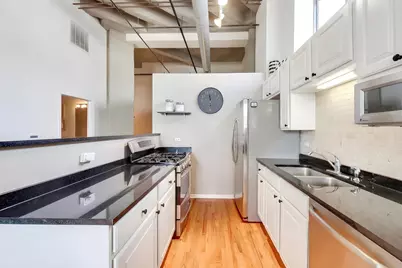 1645 W Ogden Avenue #420, Chicago, IL 60612 - Photo 6