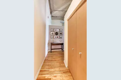 1645 W Ogden Avenue #420, Chicago, IL 60612 - Photo 4
