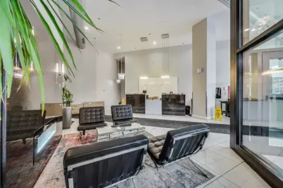 1645 W Ogden Avenue #420, Chicago, IL 60612 - Photo 2