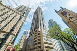 30 E Huron St, Chicago, IL 60611 - Photo 1