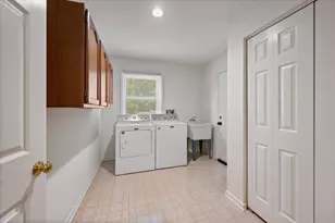 4312 Ivy Ln, Glenview, IL 60026 - Photo 10