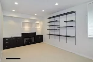 813 N May St, Chicago, IL 60642 - Photo 4