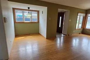 8418 W Crain St, Niles, IL 60714 - Photo 12