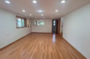 8418 W Crain St, Niles, IL 60714 - Photo 26