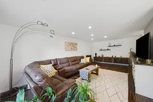 840 Wellington Ave, Elk Grove Village, IL 60007 - Photo 10